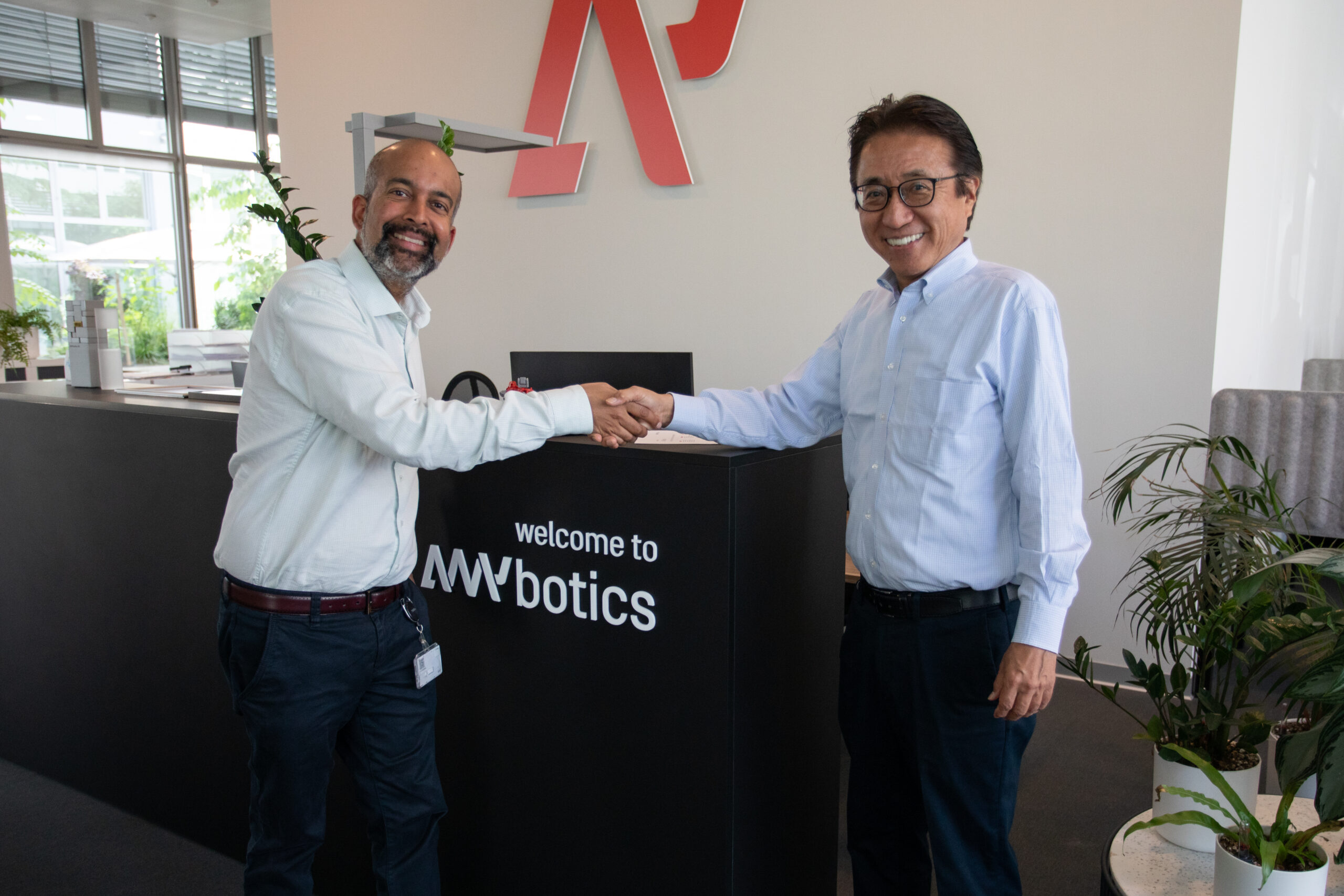 Kiyoshi Ikeda (Head of Sales, Nihon Binary) with Satschin Bansal (VP Partnerships, ANYbotics) during a recent visit to ANYbotics at their head office in Zurich.